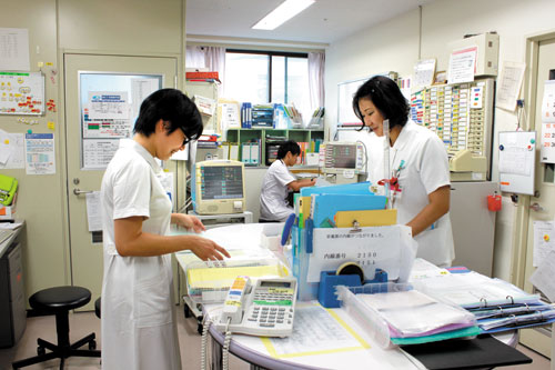 tu nghiệp sinh làm điều dưỡng