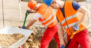 Thành ngữ Nhật Bản「働かざる者食うべからず」(Hatarakazaru mono kuu bekarazu) mang ý nghĩa rằng những ai không làm việc thì không nên ăn. Cũng có nghĩa: Có làm thì mới có ăn.